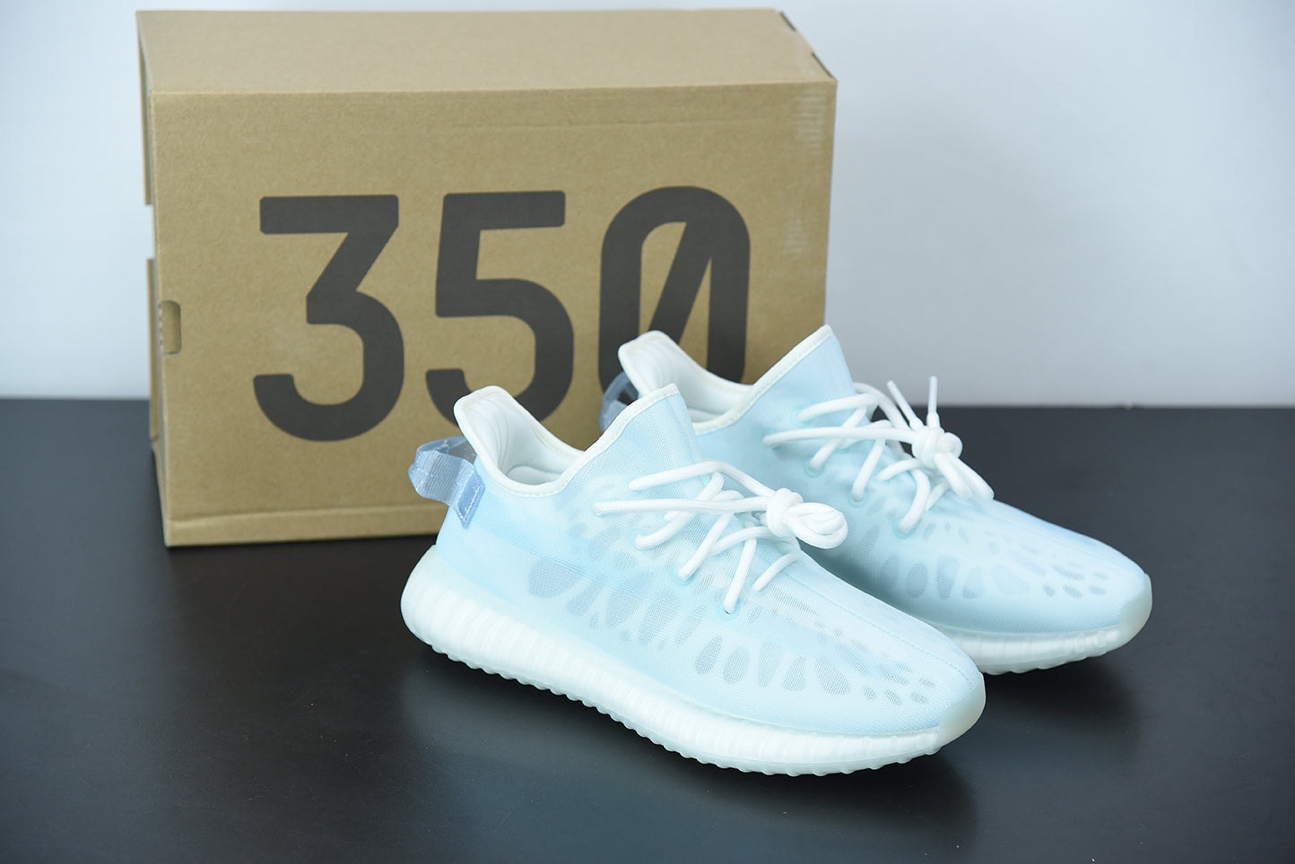 Adidas Yeezy Boost 350 V2 "Mono Ice" - Imagen 1