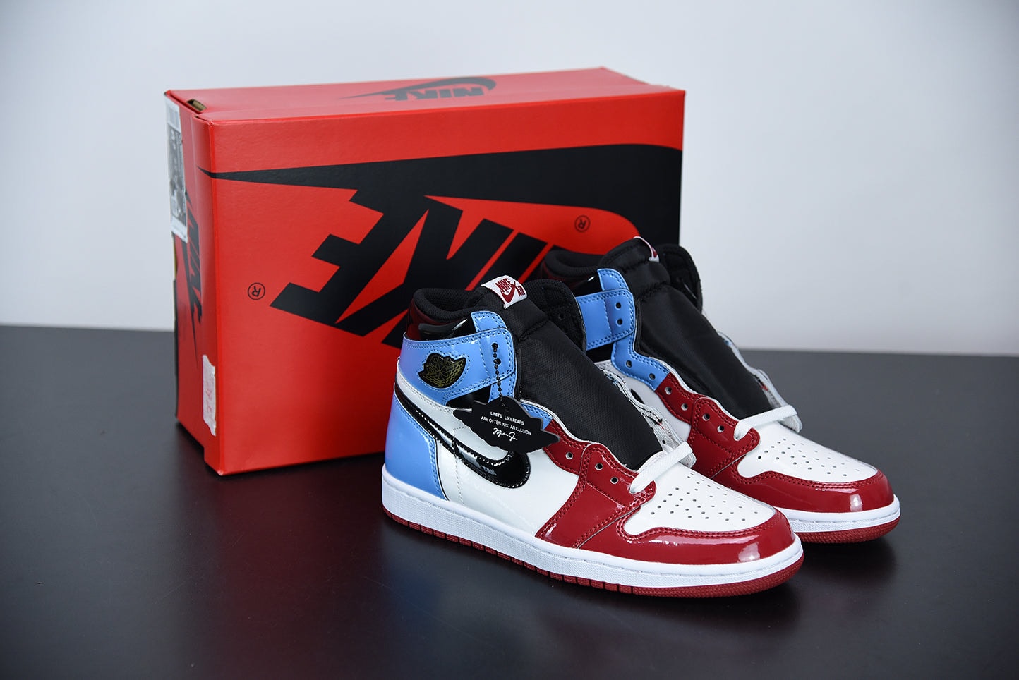 Nike Air Jordan 1 High Fearless UNC Chicago - Imagen 1