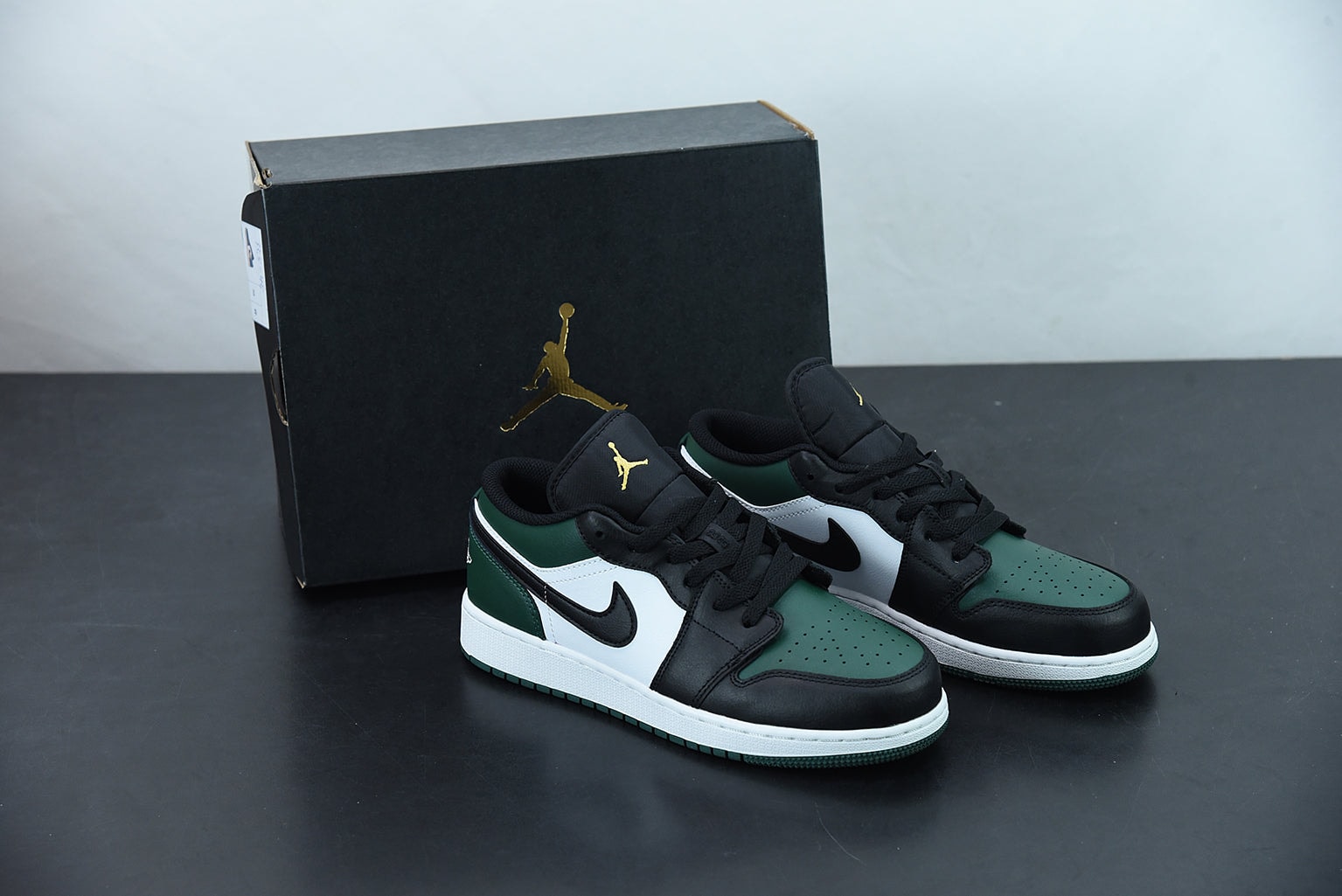 Nike Air Jordan 1 Low  "Pine Green Black" - Imagen 1