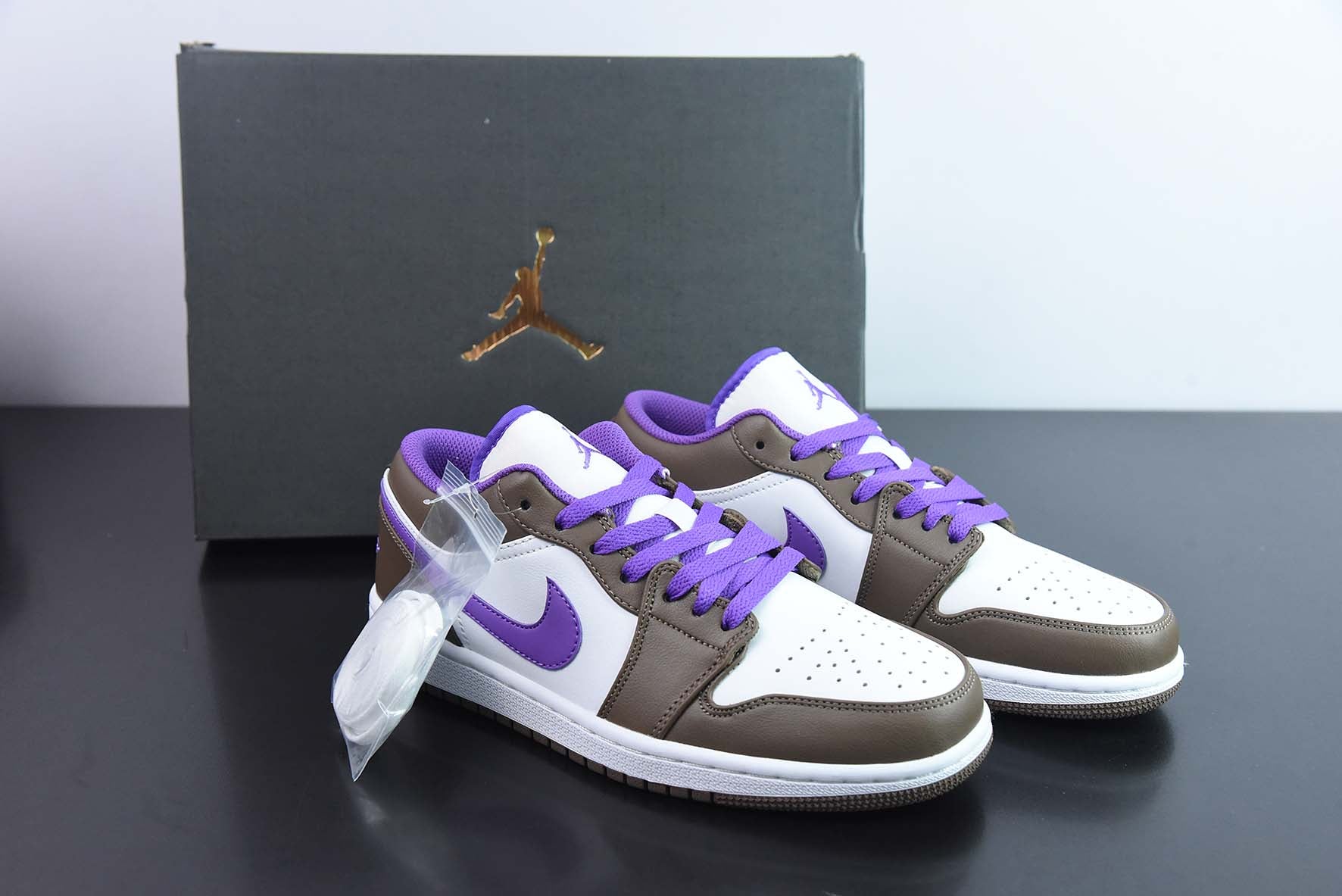 Nike Air Jordan 1 Low  "Purple Mocha" - Imagen 1