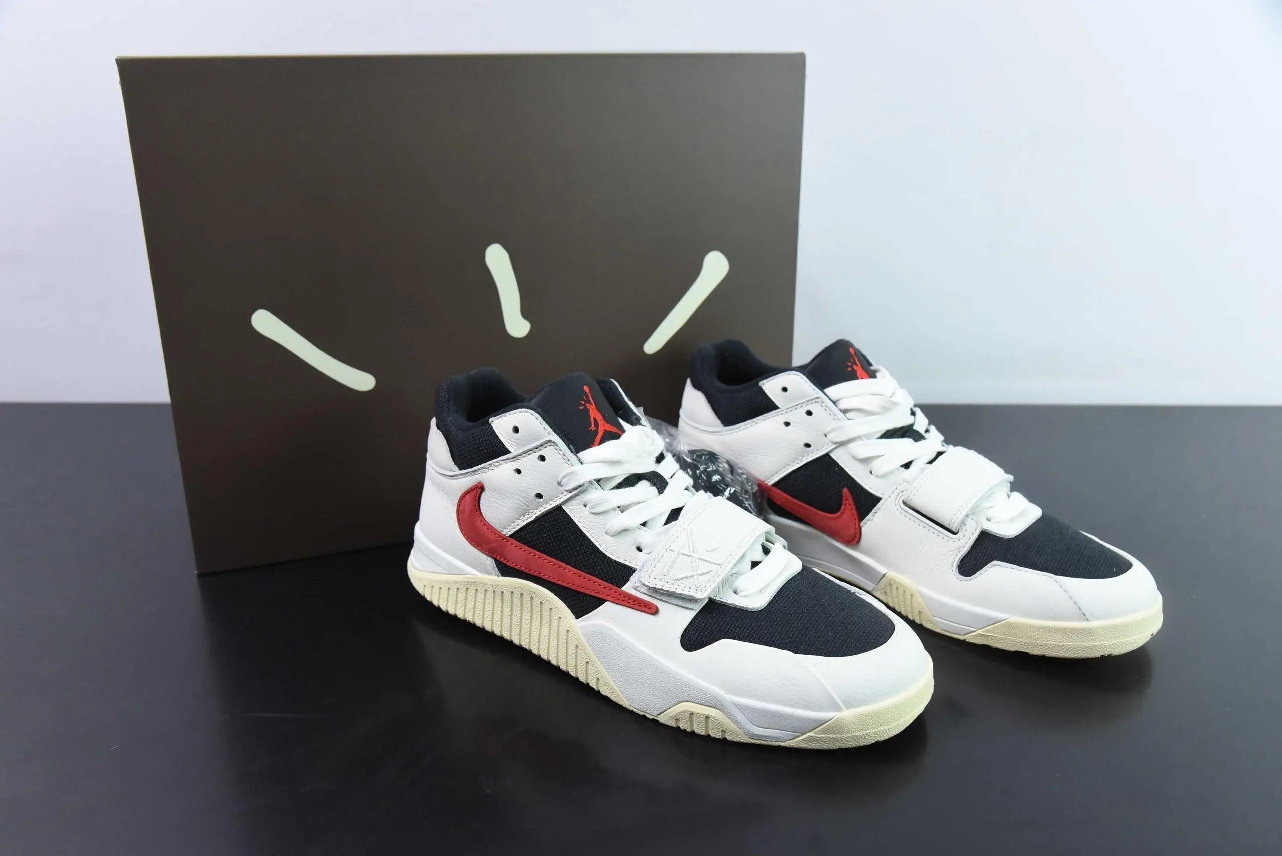 Nike Air Jordan X Travis Scott "Jumpman Jack University Red" - Imagen 1