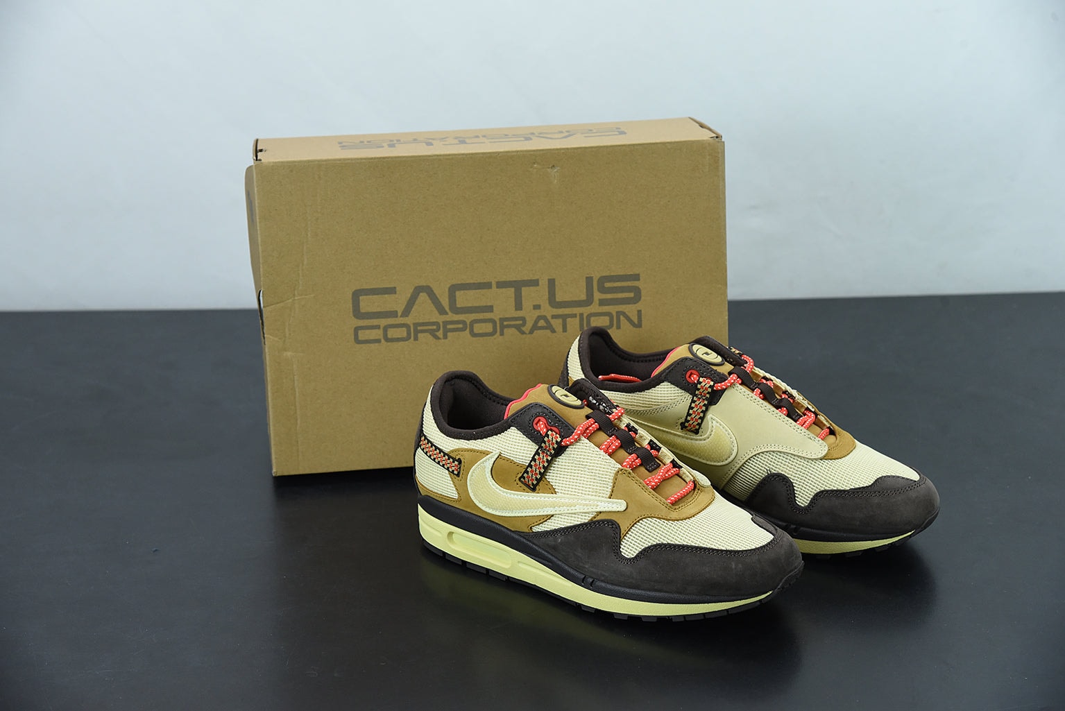 Nike Air Max 1 x Travis Scott "Cactus Jack" - Imagen 1