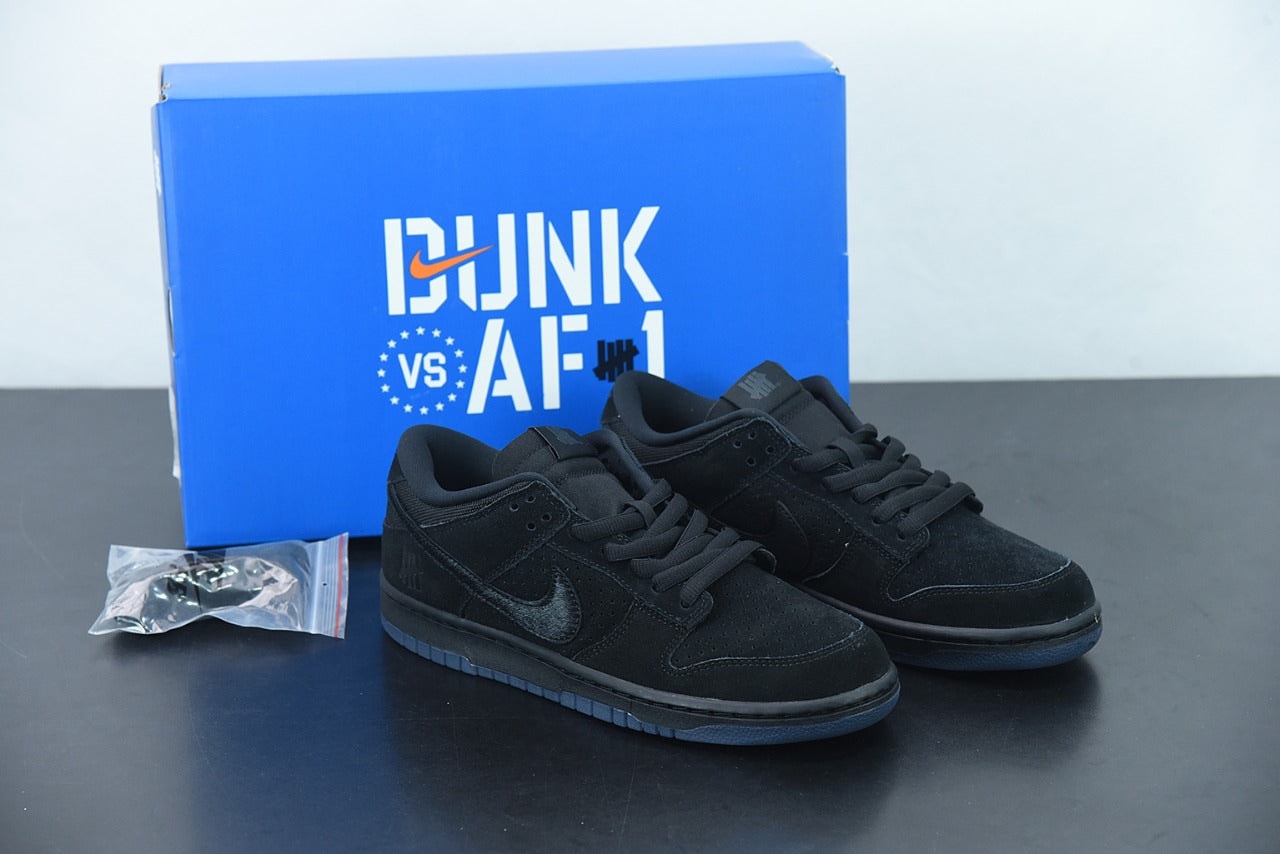 Nike Dunk Low 5 Undefeated "On It" - Imagen 1