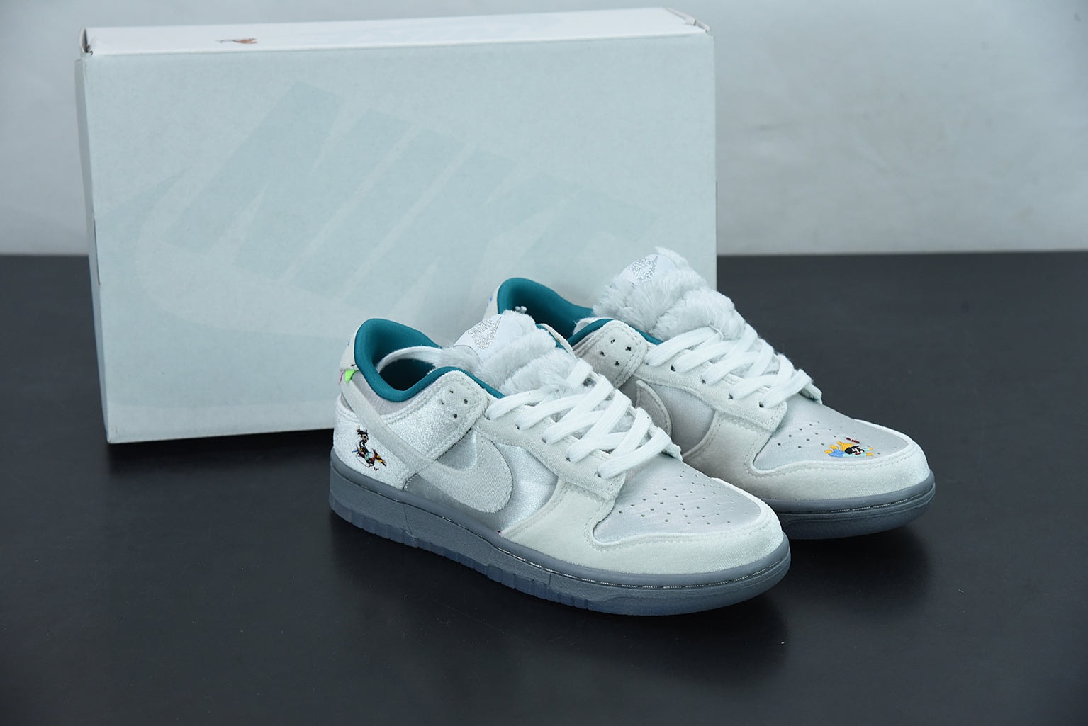 Nike Dunk Winter Themed Low "Ice" - Imagen 1