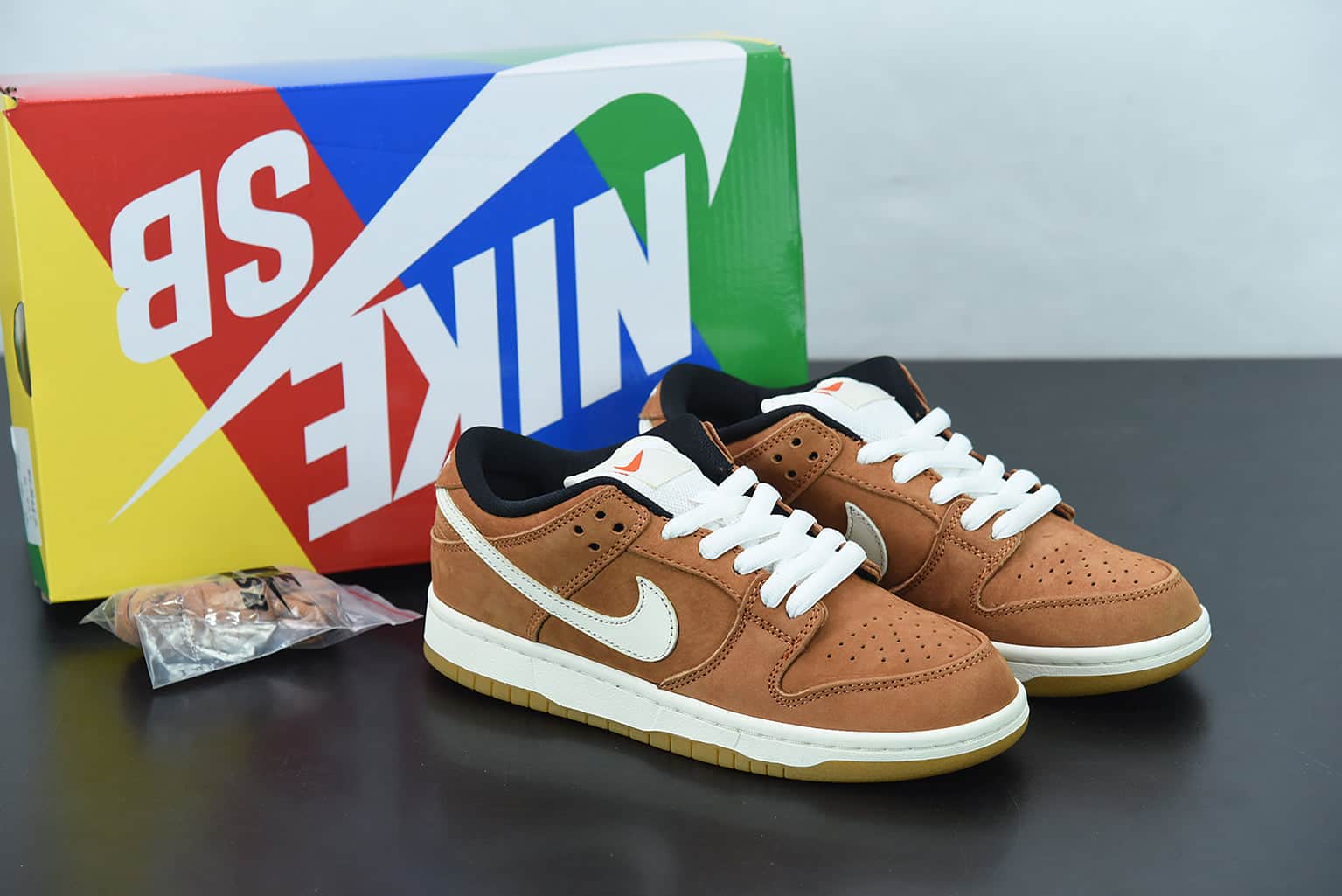 Nike SB Dunk Low Dark Russet Sail