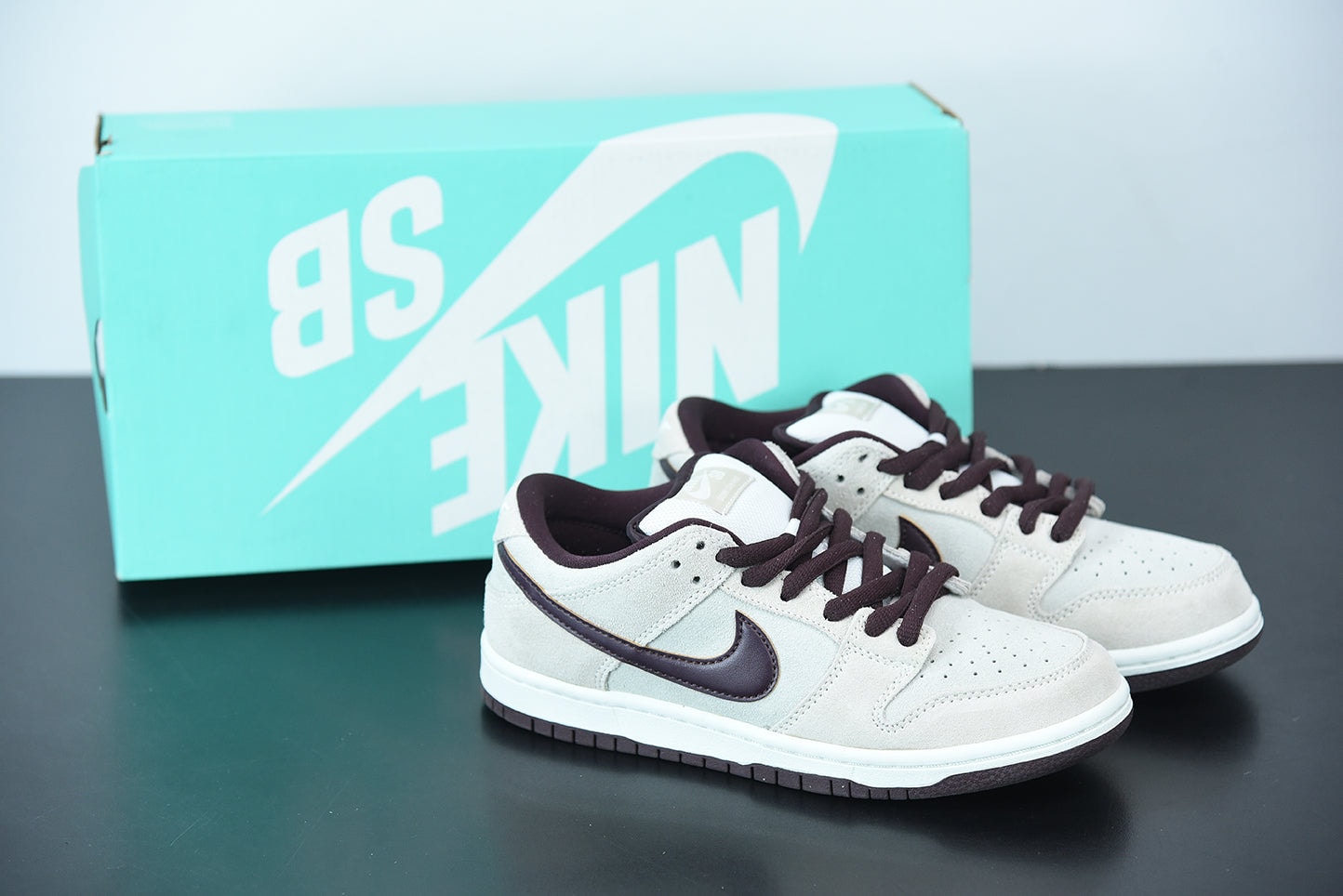 Nike SB Dunk Low Desert Sand Mahogany - Imagen 1