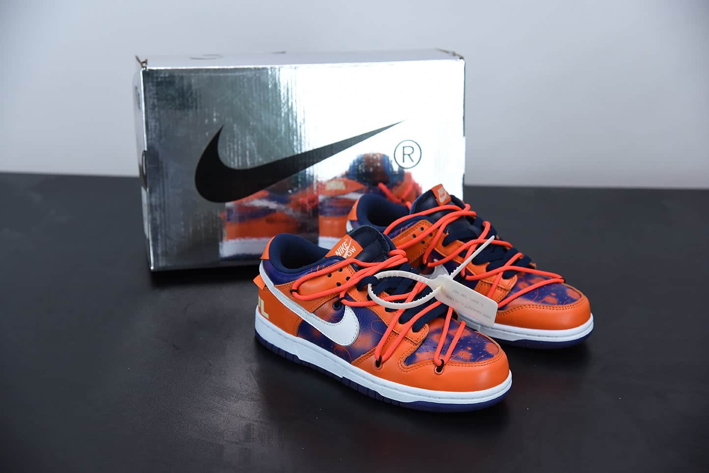 Nike SB Dunk Low Off-White x Futura