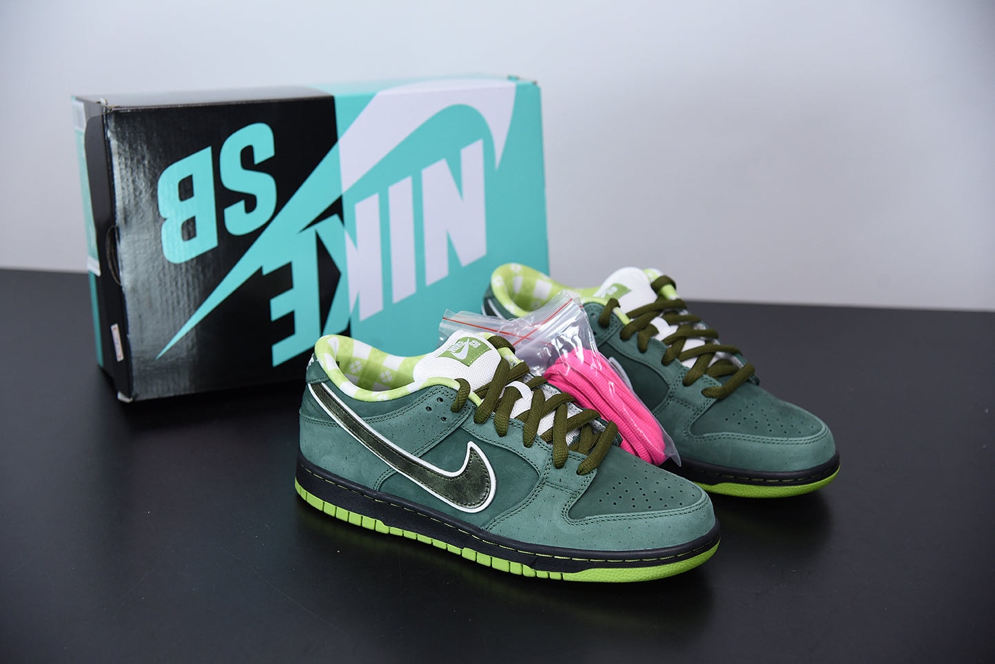 Nike SB Dunk Low x Concepts "Green Lobster" - Imagen 1