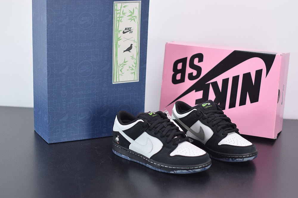 Nike SB Dunk Low x Staple "Panda Pigeon" - Imagen 1